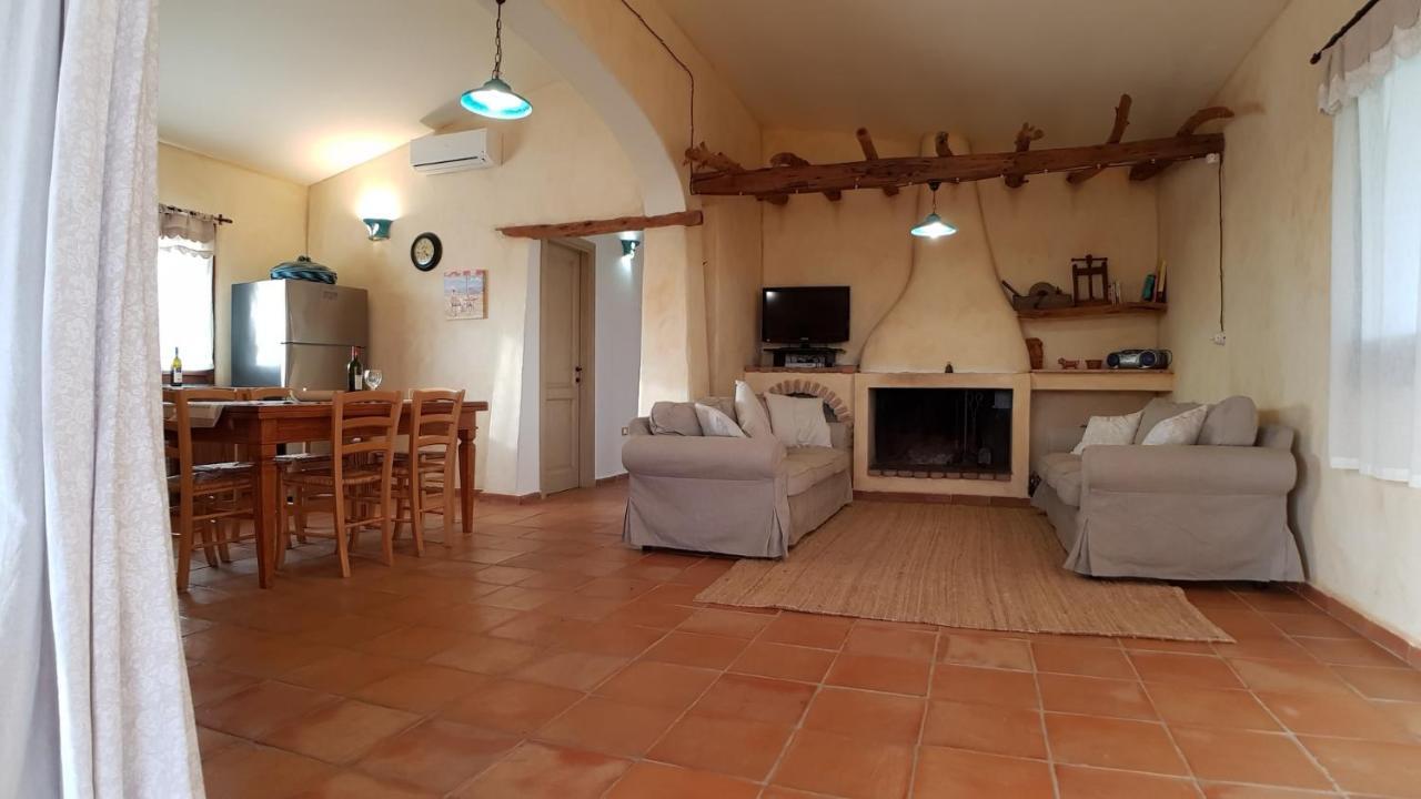 Villa Casa Mate Орозеи Екстериор снимка
