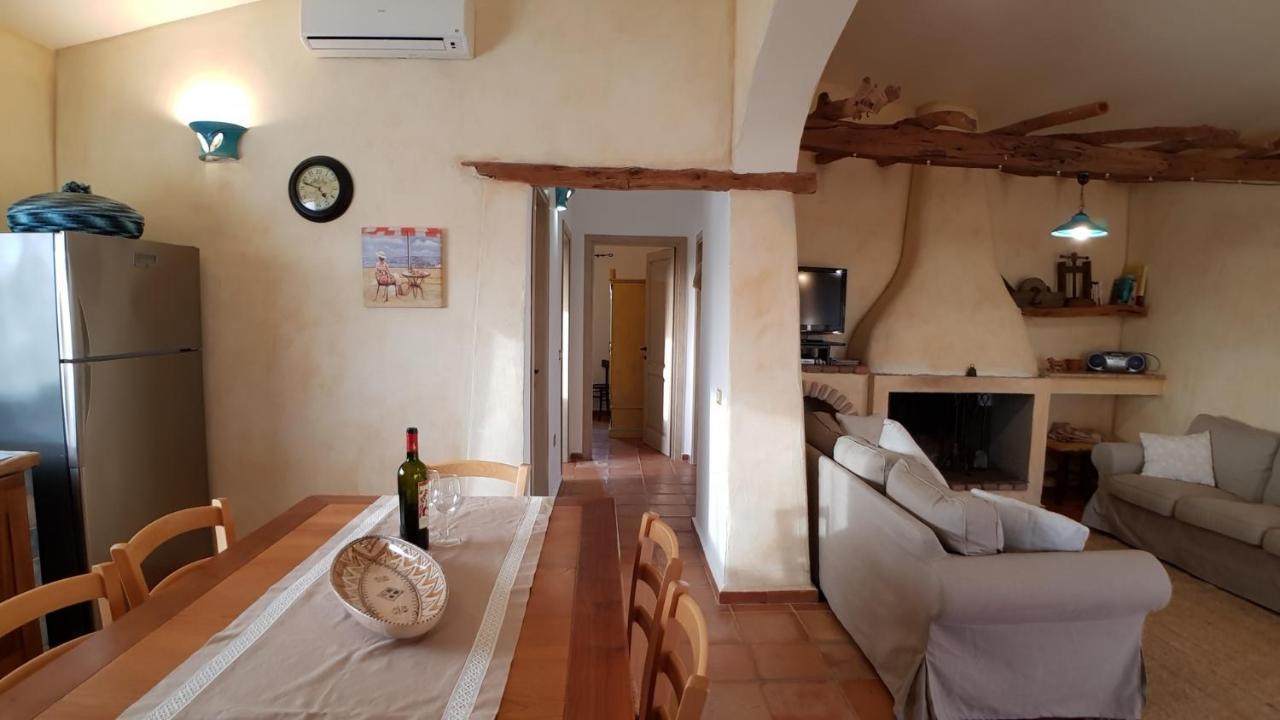 Villa Casa Mate Орозеи Екстериор снимка